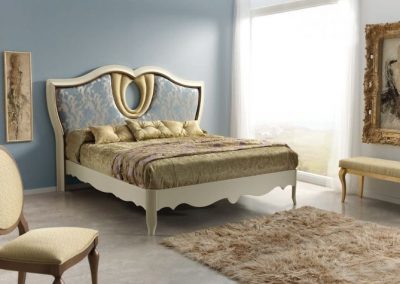 Klasikiniai miegamojo baldai Valentina 1