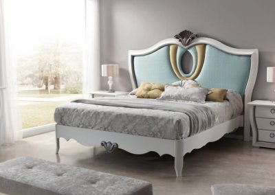 Klasikiniai miegamojo baldai Valentina 4