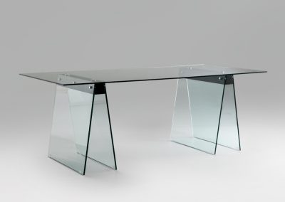 Modernus valgomojo stalas Mirna 3