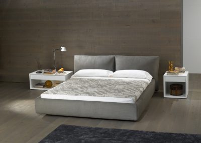 Modernūs miegamojo baldai Form