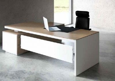 Modernūs darbo kambario baldai Versus Plus 1