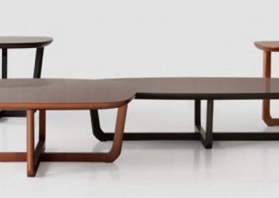 Modernios klasikos svetainės baldai staliukai Mod.4221.3