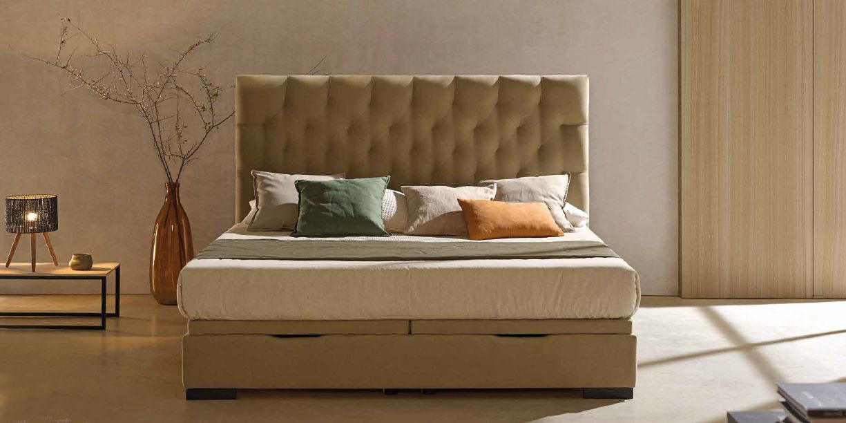 Modernios klasikos miegamojo baldai lova Ingli