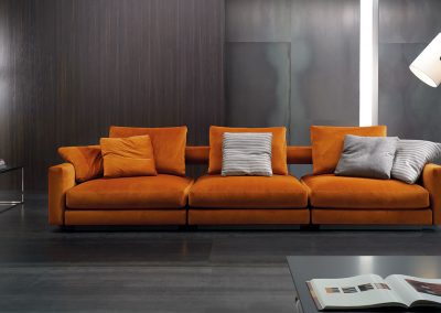 Modenūs minkšti svetainės baldai sofa Longjoy