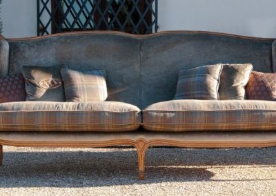 Klasikinio stiliaus sofa 1284.1