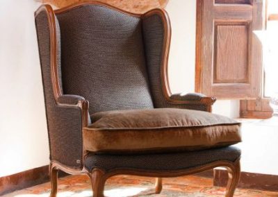 Klasikinio stiliaus sofa 1284