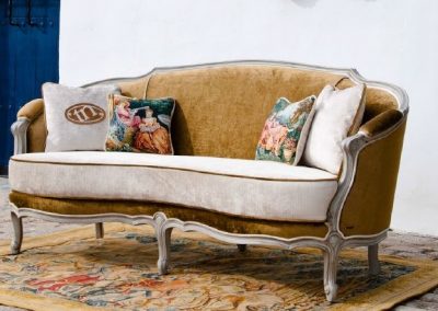 Klasikinio stiliaus sofa 1285