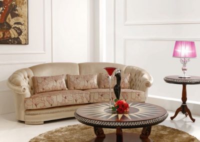 Klasikinio stiliaus sofa 1645