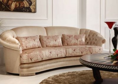 Klasikinio stiliaus sofa 1645.2
