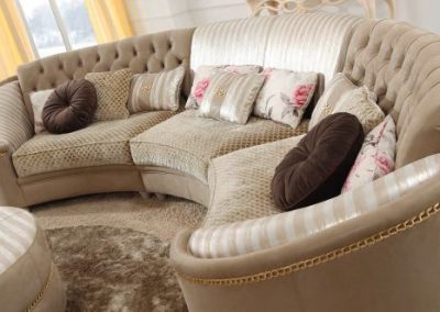 Klasikinio stiliaus sofa 1705.1