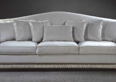 Klasikinio stiliaus sofa Atenea