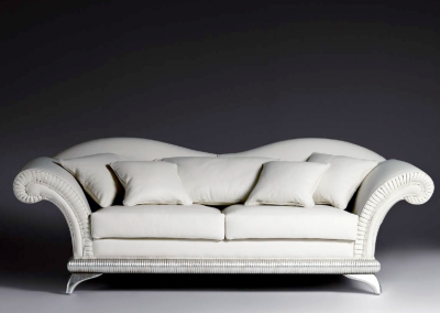 Klasikinio stiliaus sofa Deco