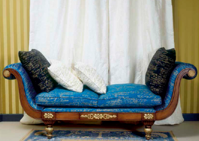 Klasikinio stiliaus sofa Madona 3