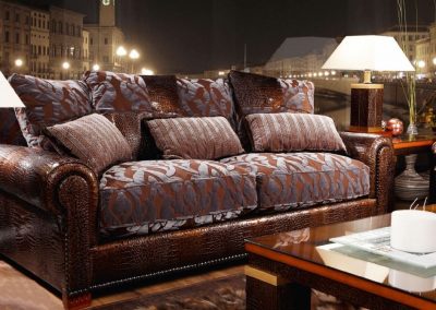 Klasikinios stiliaus sofa 1177.3