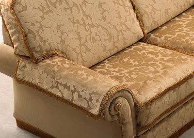 Klasikinio stiliaus sofa Katia 1
