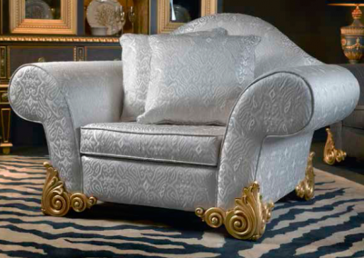Klasikinio stiliaus sofa Mariola 1