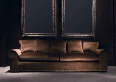 Klasikinio stiliaus sofa Marrison Country