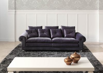 Klasikinio stiliaus sofa Myma