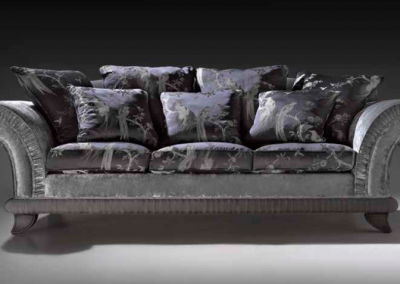 Klasikinio stiliaus sofa Randa