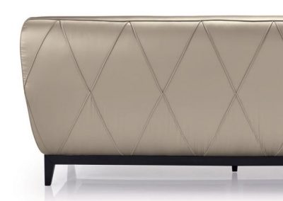Modernios klasikos sofa Hamilton 1