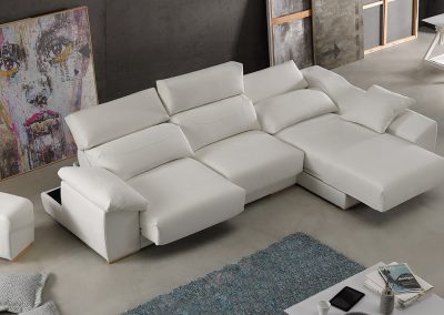 Modernaus stiliaus sofa Mery 3