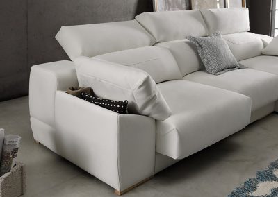 Modernaus stiliaus sofa Mery 5