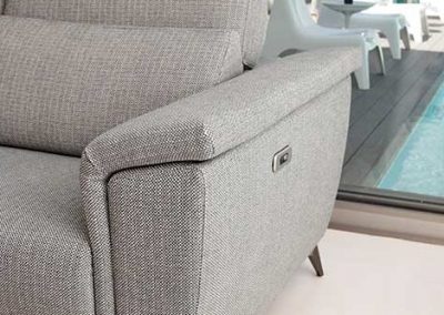 Modernaus stiliaus sofa Selec 1
