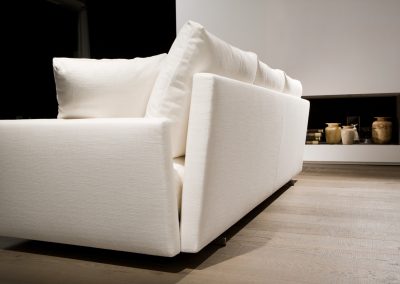 Modernūs minkšti svetainės baldai sofa Angelo 11