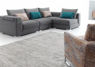 Modernūs minkšti svetainės baldai sofa Loewe 1