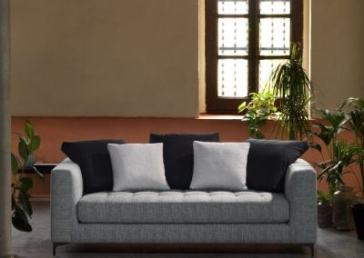 Modernūs minkšti svetainės baldai sofa Rimini 10