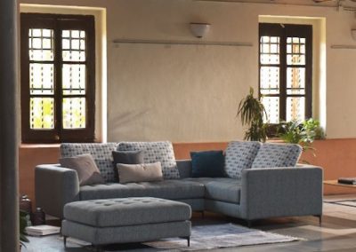 Modernūs minkšti svetainės baldai sofa Rimini 4