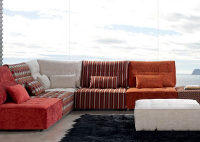 Modernūs minkšti svetainės baldai sofa Veronica 1