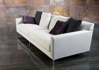 Modernūs minkšti svetainės baldai sofa Endicott 1