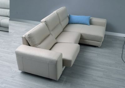Modernūs minkšti svetainės baldai sofa Lauren 1