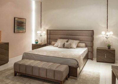 Modernios klasikos miegamojo baldai Topaze