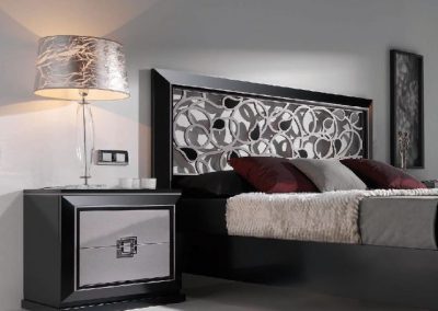 Modernios klasikos miegamojo baldai Mar 13