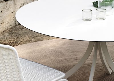 Modernūs lauko baldai stalas Falcata Outdoor 5
