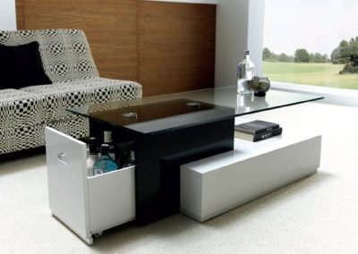 Modernūs svetainės baldai staliukas Alona