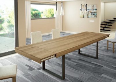 Modernūs valgomojo baldai stalas Rebeca 2