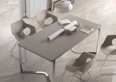 Modernūs valgomojo baldai stalas Vesta 1