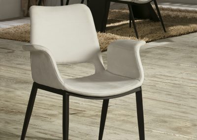 Moderni kėdė Sowa