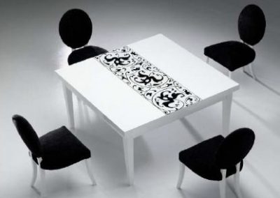 Modernus valgomojo stalas kėdė Ceti 12
