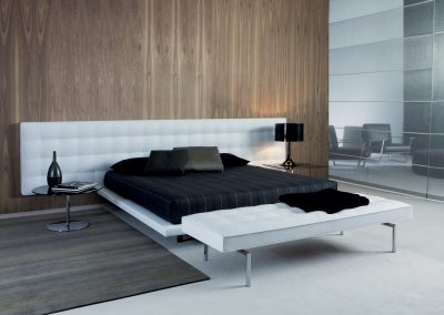 Modernūs miegamojo baldai Laturca