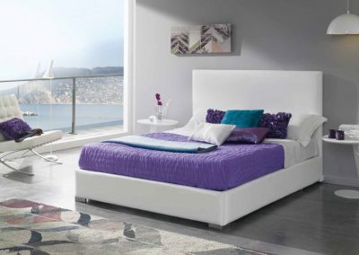 Modernūs miegamojo baldai Piccolo