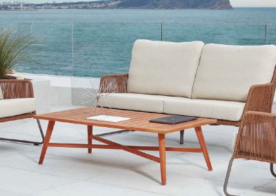 Modernūs lauko baldai sofa staliukas Allanis