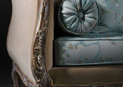 Klasikinio stiliaus sofa Lucia 2