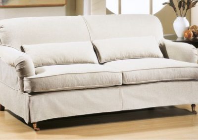 Klasikinio stiliaus sofa Emilie 3