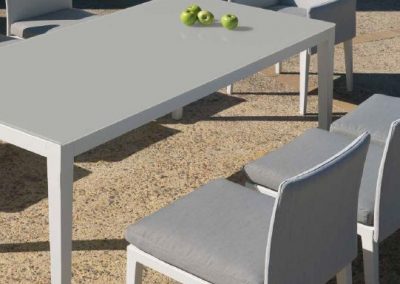 Modernūs lauko baldai valgomojo stalas kėdės Capri 8