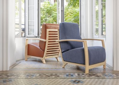 Modernūs minkšti svetainės baldai krėsliukas Glamour