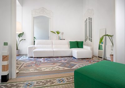 Modernūs minkšti svetainės baldai sofa Palma